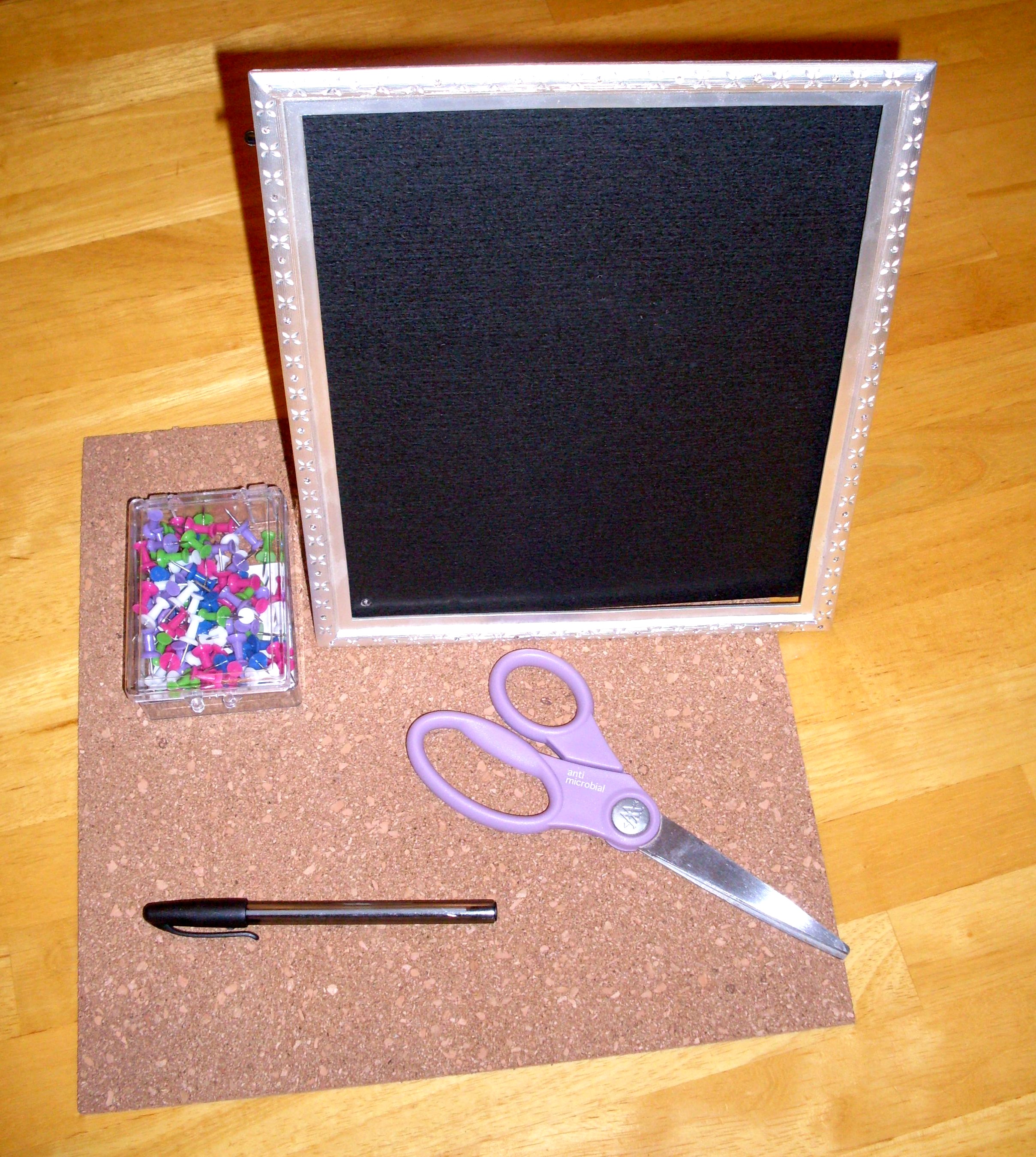 jewelry-frame-supplies